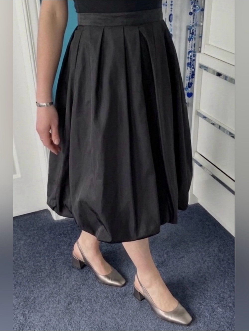 Vintage 50s Bubble Hem Midi
Skirt • Black • Special Occasion Wedding Gala